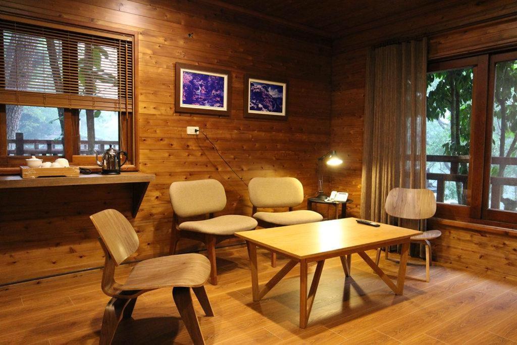 Taichung Business Hotel - Immortals Hills เหอผิง ภายนอก รูปภาพ